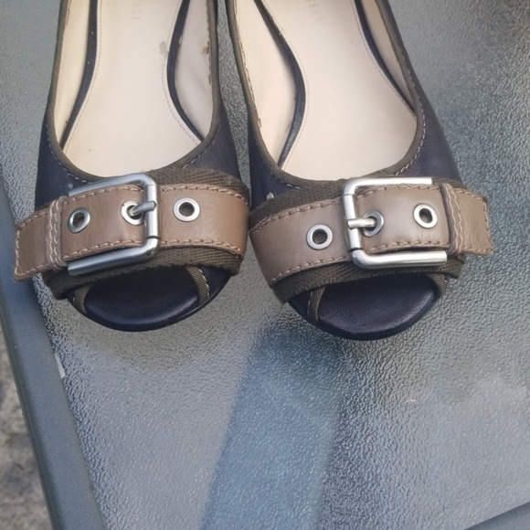 NINE WEST PEEP TOE BUCKLE TOP FLATS - Picture 7 of 8